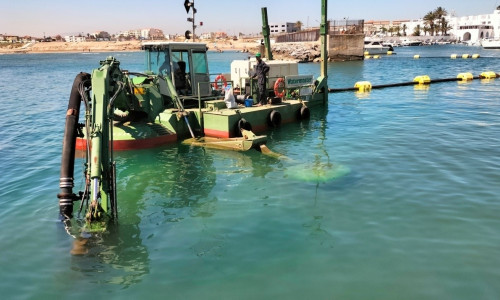 ​Travaux de dragage des ports de Sidi Fredj et Palm Beach